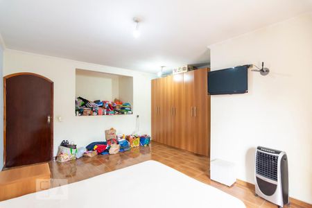 Suíte 1 de casa para alugar com 3 quartos, 205m² em Bangú, Santo André