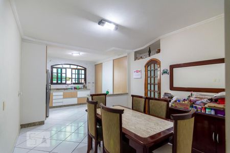 Casa para alugar com 205m², 3 quartos e 5 vagas Casa para alugar com 205m², 3 quartos e 5 vagasCozinha