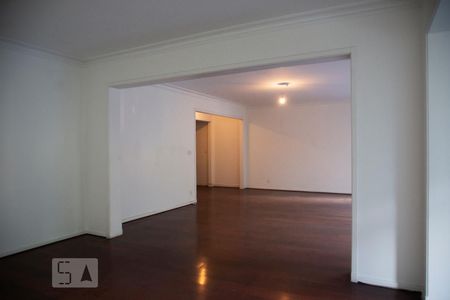 Apartamento para alugar com 330m², 3 quartos e 1 vagaSala