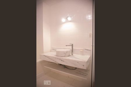 Apartamento para alugar com 330m², 3 quartos e 1 vagaBanheiro 2