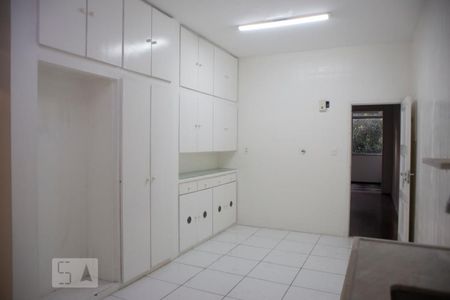 Apartamento para alugar com 330m², 3 quartos e 1 vagaCozinha