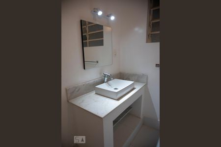 Apartamento para alugar com 330m², 3 quartos e 1 vagaBanheiro 1