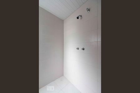 Banheiro  de kitnet/studio à venda com 1 quarto, 32m² em Vila Marieta, São Paulo