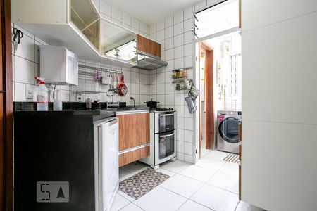 Apartamento à venda com 105m², 3 quartos e 2 vagasCozinha