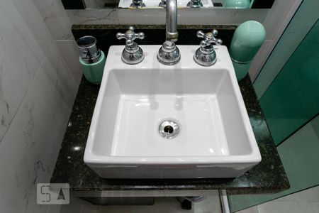 Apartamento à venda com 105m², 3 quartos e 2 vagasBanheiro - Torneira