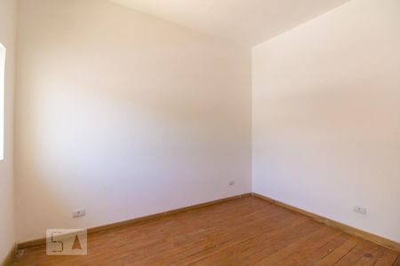 Casa à venda com 200m², 4 quartos e 2 vagas Casa à venda com 200m², 4 quartos e 2 vagasQuarto