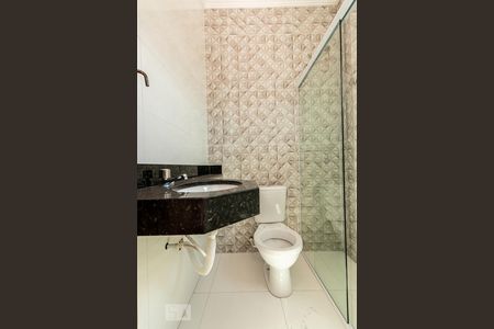 Banheiro suíte 1 de casa para alugar com 3 quartos, 170m² em Jardim Fernandes, São Paulo