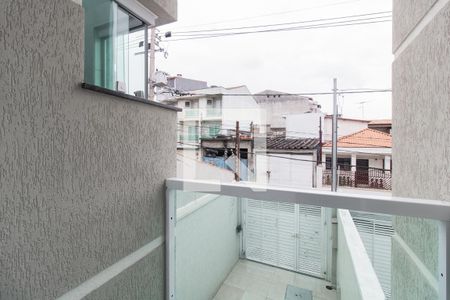 Casa à venda com 180m², 3 quartos e 2 vagas Casa à venda com 180m², 3 quartos e 2 vagasVaranda