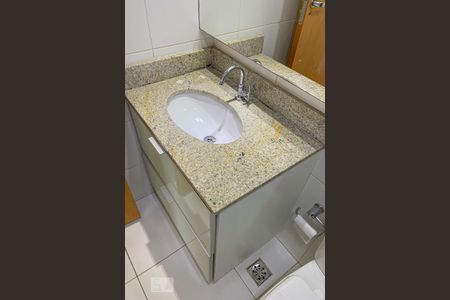 Apartamento à venda com 60m², 3 quartos e 1 vaga Apartamento à venda com 60m², 3 quartos e 1 vagaBanheiro Social