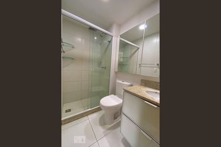 Apartamento à venda com 60m², 3 quartos e 1 vaga Apartamento à venda com 60m², 3 quartos e 1 vagaBanheiro Social