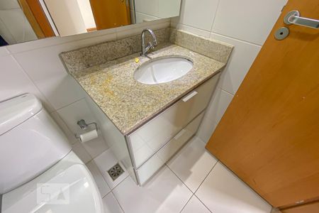Apartamento à venda com 60m², 3 quartos e 1 vaga Apartamento à venda com 60m², 3 quartos e 1 vagaBanheiro Social