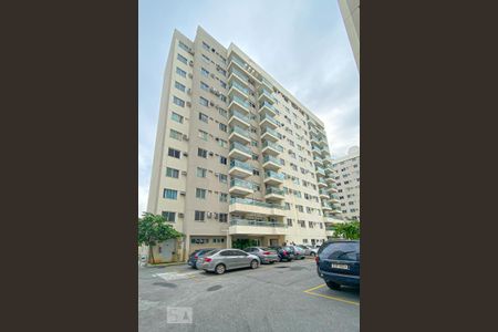 Apartamento à venda com 60m², 3 quartos e 1 vaga Apartamento à venda com 60m², 3 quartos e 1 vagaFachada do bloco