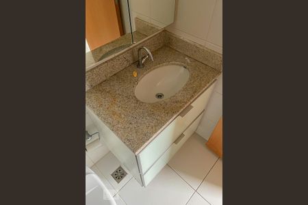 Apartamento à venda com 60m², 3 quartos e 1 vaga Apartamento à venda com 60m², 3 quartos e 1 vagaBanheiro da Suíte