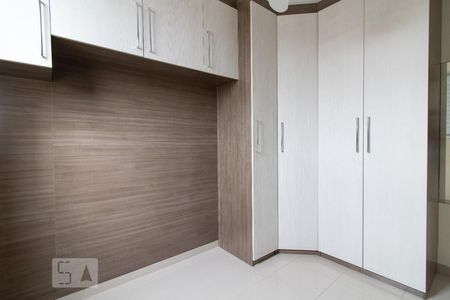 Quarto 2 de apartamento para alugar com 2 quartos, 46m² em Centro, Guarulhos