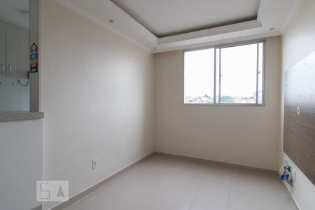 Sala de apartamento para alugar com 2 quartos, 46m² em Centro, Guarulhos