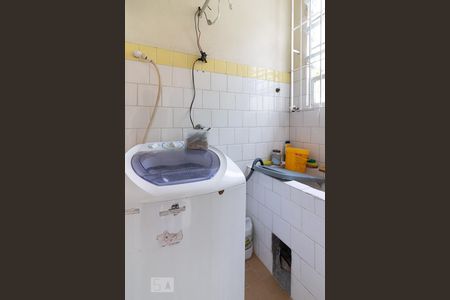 Apartamento à venda com 120m², 2 quartos e sem vagaDetalhe da area de serviço