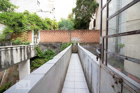 Apartamento à venda com 120m², 2 quartos e sem vagaQuintal