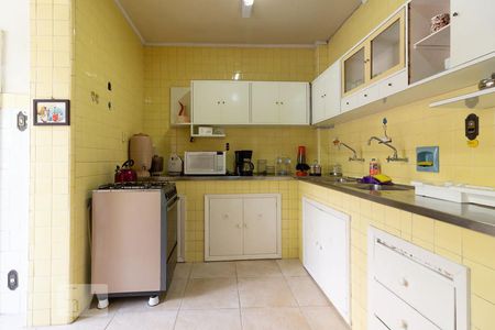 Apartamento à venda com 120m², 2 quartos e sem vagaCozinha