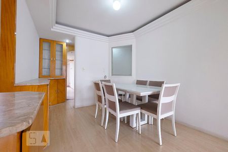 Apartamento para alugar com 90m², 2 quartos e 2 vagasSala