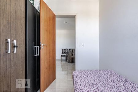 1º Dormitório de apartamento para alugar com 3 quartos, 58m² em Santa Cândida, Curitiba