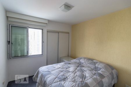 Quarto de apartamento à venda com 1 quarto, 48m² em Jardim das Acacias, São Paulo