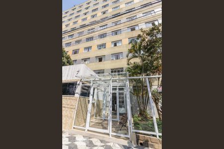 Studio para alugar com 30m², 1 quarto e sem vaga Studio para alugar com 30m², 1 quarto e sem vagaFachada