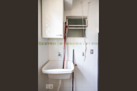 Apartamento para alugar com 75m², 3 quartos e 1 vagaÁrea de Serviço