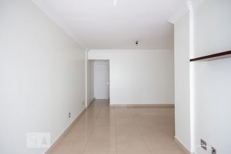 Sala de apartamento para alugar com 3 quartos, 75m² em Jardim Goiás, Goiânia