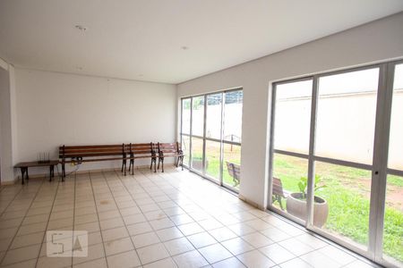 Apartamento para alugar com 75m², 3 quartos e 1 vagaÁrea Comum - Salão de Festas