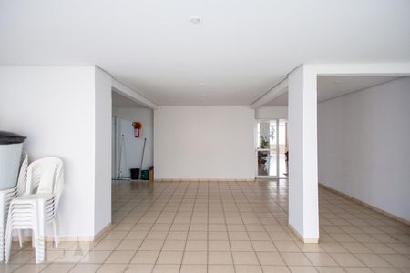 Apartamento para alugar com 75m², 3 quartos e 1 vagaÁrea Comum - Salão de Festas