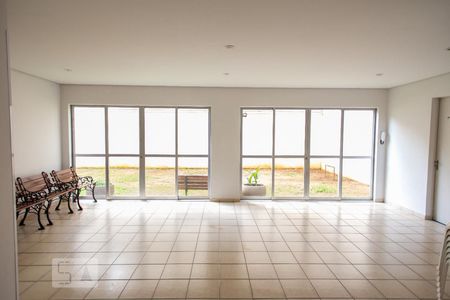 Apartamento para alugar com 75m², 3 quartos e 1 vagaÁrea Comum - Salão de Festas