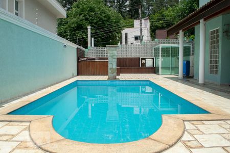Casa à venda com 600m², 4 quartos e 4 vagasÁrea comum - Piscina
