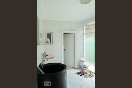 Casa à venda com 600m², 4 quartos e 4 vagasÁREA DE SERVIÇO