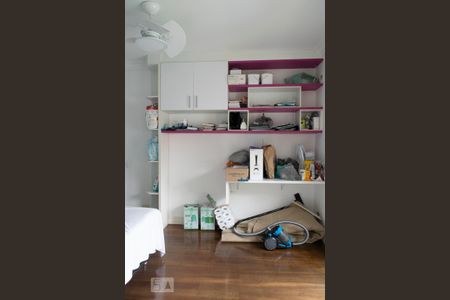 Casa à venda com 600m², 4 quartos e 4 vagasQUARTO 3 SUITE