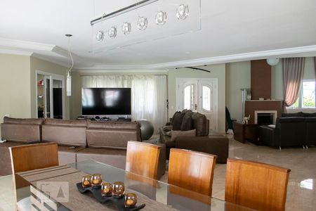 Casa à venda com 600m², 4 quartos e 4 vagasSALA