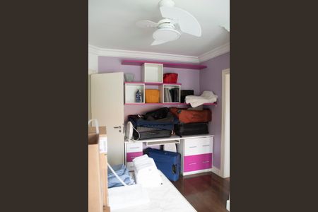 Casa à venda com 600m², 4 quartos e 4 vagasQUARTO 2 SUITE