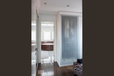 Casa à venda com 600m², 4 quartos e 4 vagasQUARTO 1 SUITE