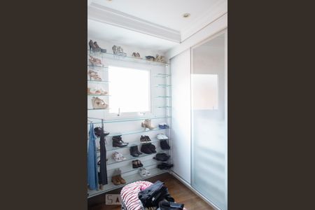 Casa à venda com 600m², 4 quartos e 4 vagasCLOSET