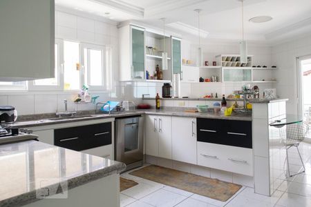 Casa à venda com 600m², 4 quartos e 4 vagasCOZINHA