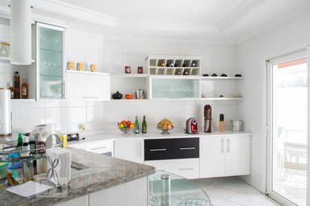 Casa à venda com 600m², 4 quartos e 4 vagasCOZINHA