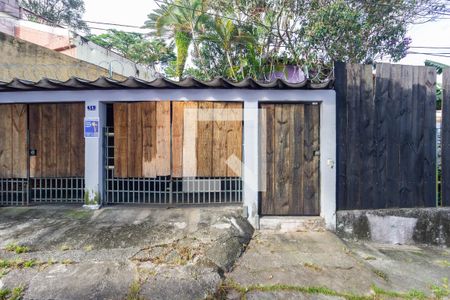 Casa à venda com 400m², 3 quartos e 2 vagasFachada