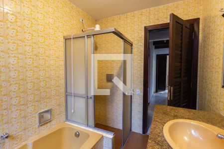 Casa à venda com 400m², 3 quartos e 2 vagasBanheiro