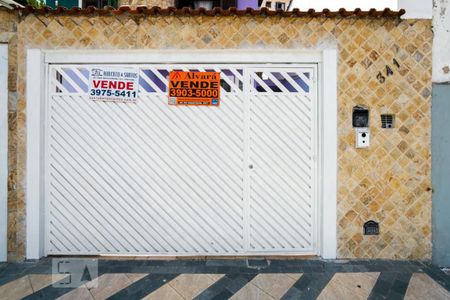 Casa à venda com 140m², 3 quartos e 2 vagasFachada