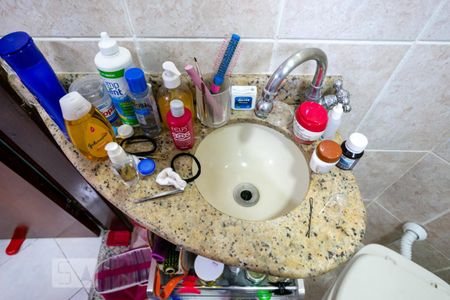 Casa à venda com 140m², 3 quartos e 2 vagasBanheiro da Suíte 2