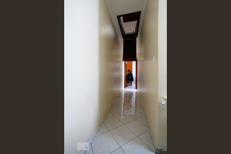 Casa à venda com 140m², 3 quartos e 2 vagasCorredor