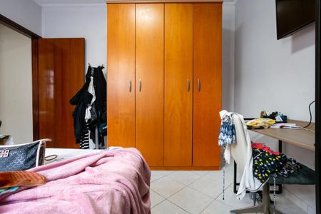 Casa à venda com 140m², 3 quartos e 2 vagasSuíte 2