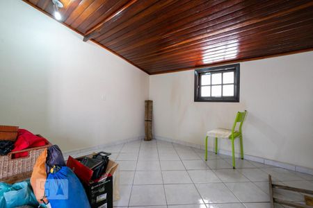 Casa à venda com 140m², 3 quartos e 2 vagasSótão