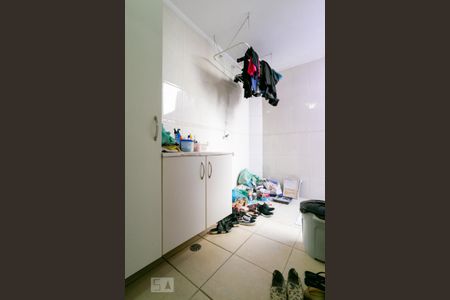 Casa à venda com 140m², 3 quartos e 2 vagasÁrea de Serviço