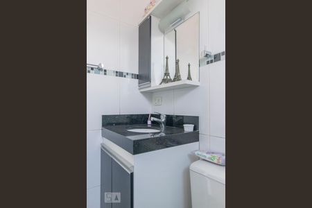 Apartamento à venda com 81m², 3 quartos e 1 vagaBanheiro da Suíte 2