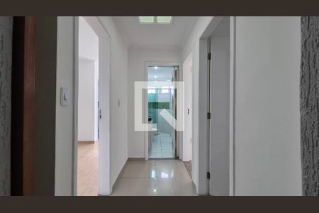 Corredor de apartamento para alugar com 3 quartos, 81m² em Parque das Nações, Santo André